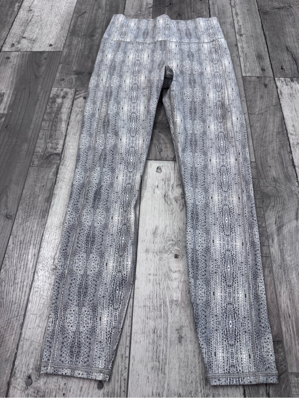 Vuori Studio Pocket Legging Athletic Pants Women’s Small - Picture 4 of 4